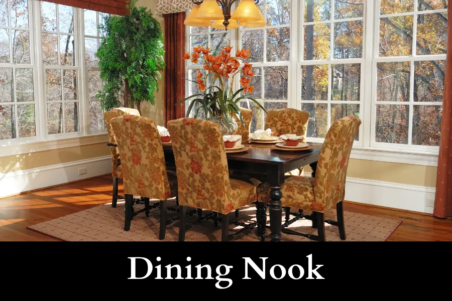 Dining Nook is a 100 square feet in size