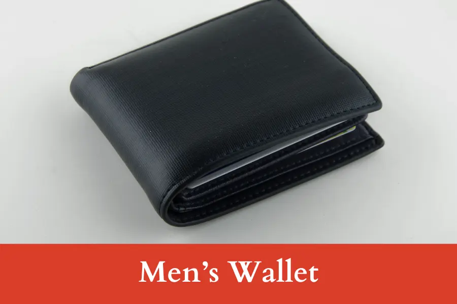 Men’s Wallet is 4 inches long