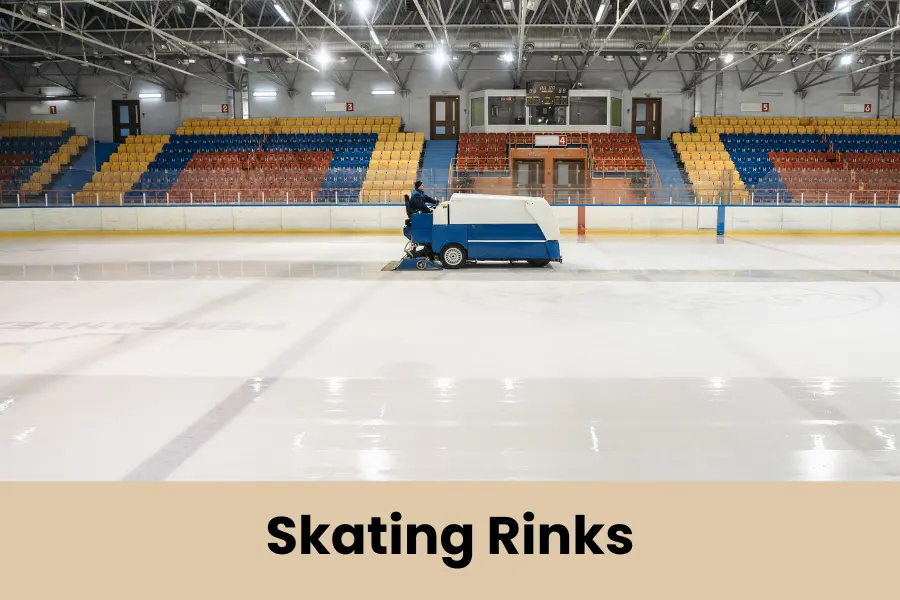 Skating Rinks width is 40 meters long or big